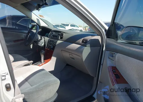 2004 Toyota Corolla Le из США, поврежденный, VIN 1NXBR32E64Z299206